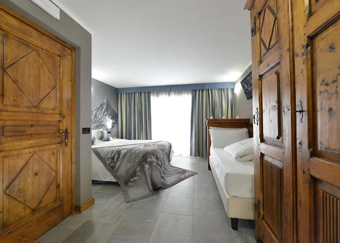 M4478 Mollino Rooms