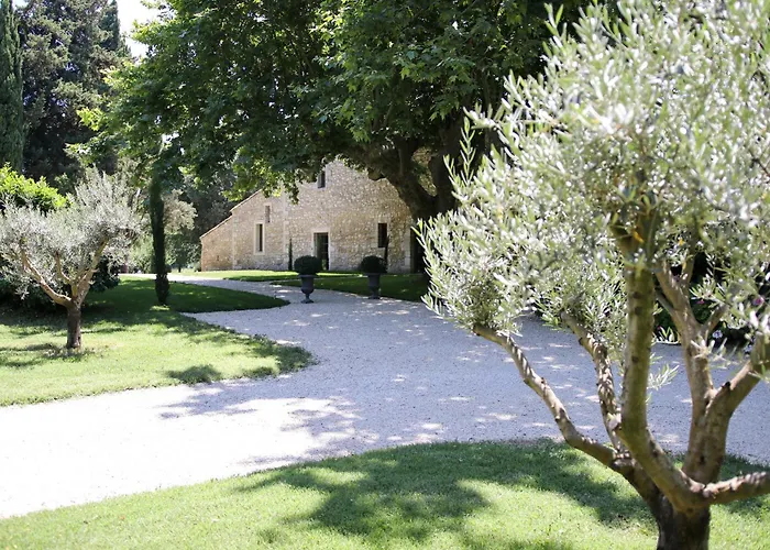 Hôtel de l'aéroport: Mas Château Blanc Guest House