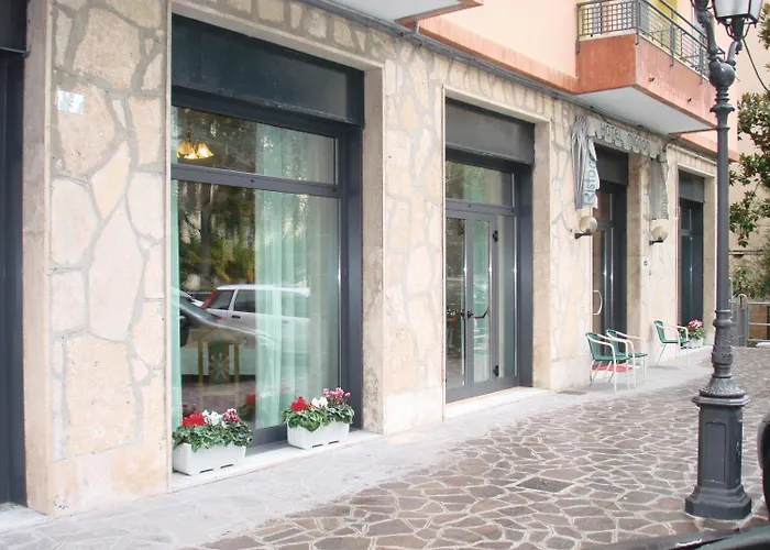 Hotel Mignon 50 Mt Dalla Spiaggia E Dall'Isola Pedonale
