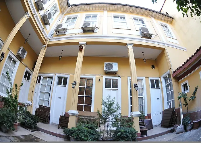 Antikhan Hotel
