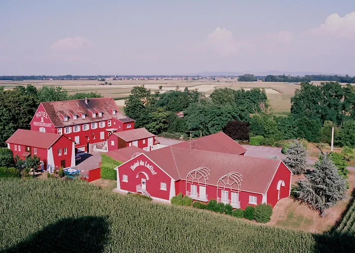 Contact Hotel Du Ladhof