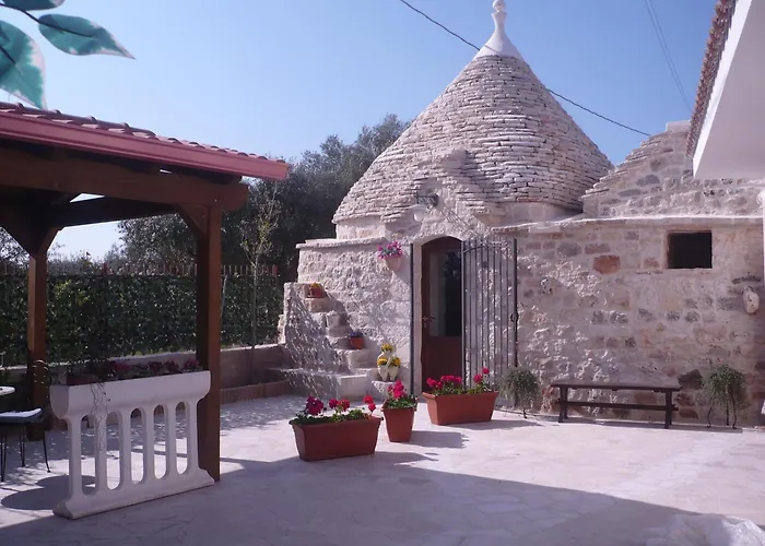L'Isola Felice E Trulli Sotto Le Stelle