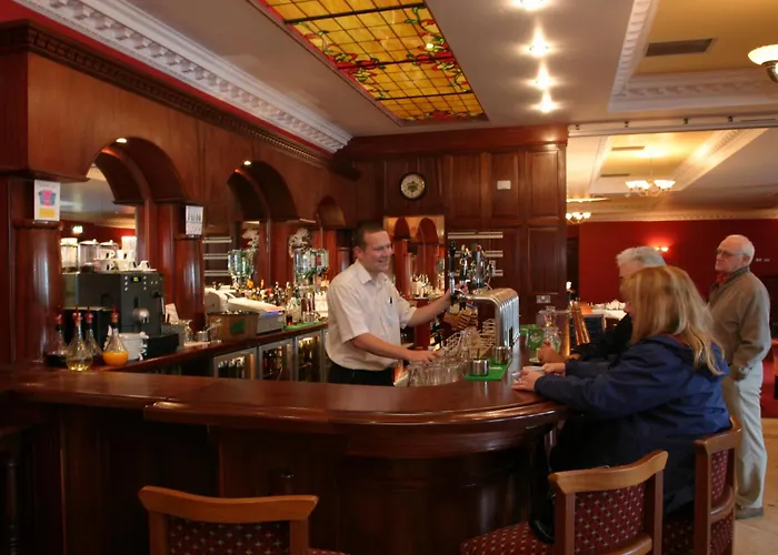 Rhu Glenn Hotel