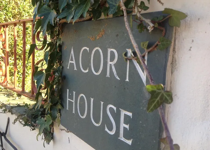 Pension Guide Acorn House