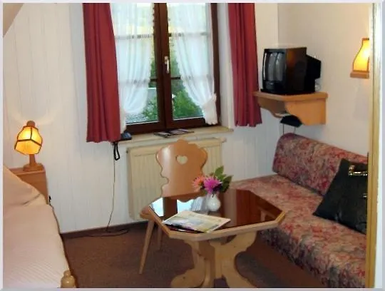 Gasthof-Pension Rotes Haus