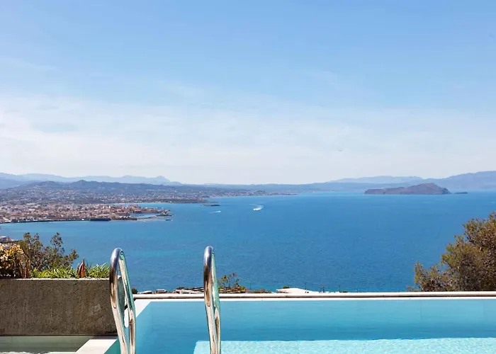 Omnia Villas - "Heated" Pools & Breathtaking Seaviews!