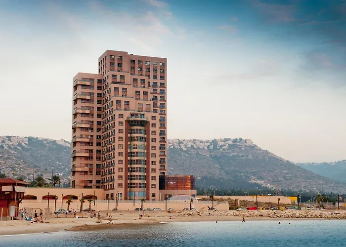 Airport Hotel: Leonardo Plaza Haifa