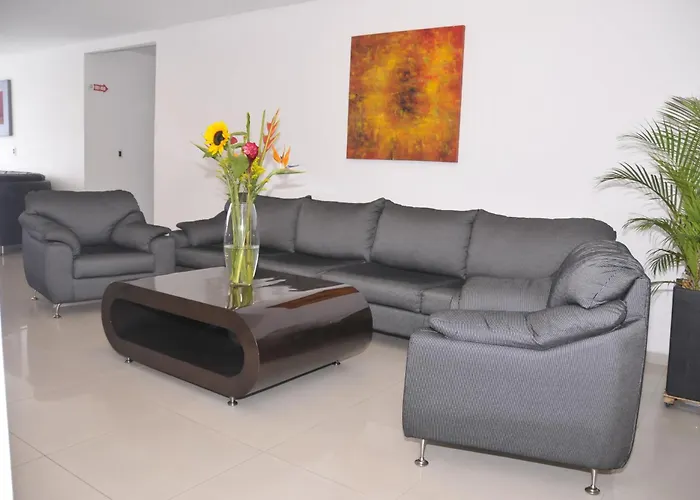 Central hotel: Hotel San Jose Plaza