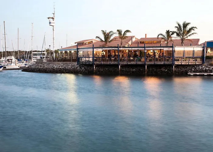 Marina Hotel