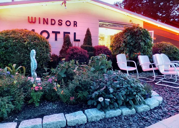  Windsor