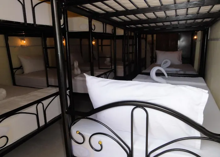 Seventeen Hostel