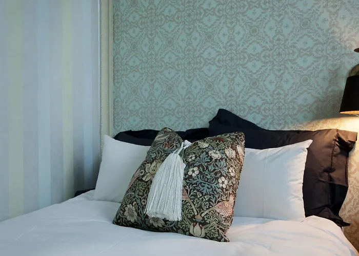 Central Tourist Hotel