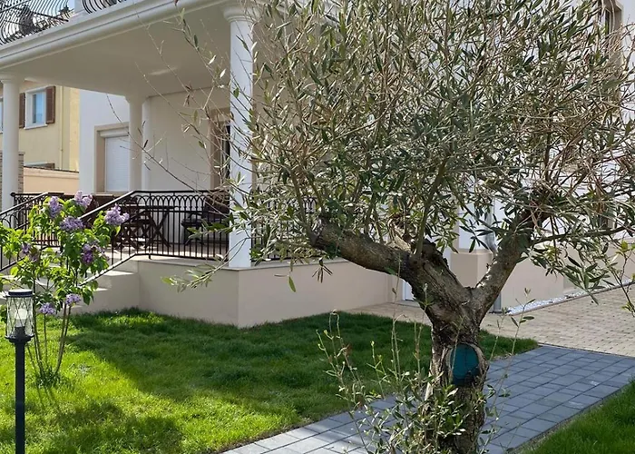 Primera Villa