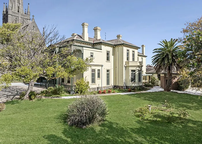 Myers Manor I Cbd