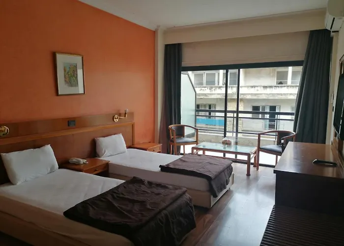 Charles Hotel