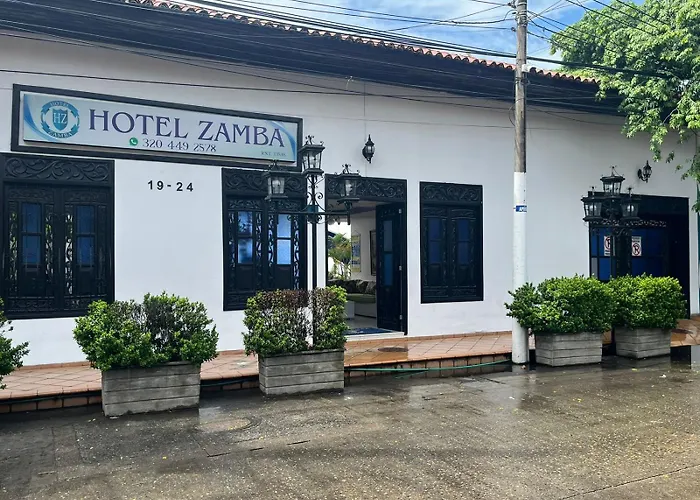 Hotel de 3 estrellas: Hotel Zamba