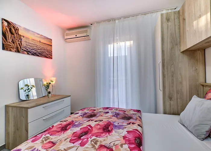 Eden Sea View Rooms
