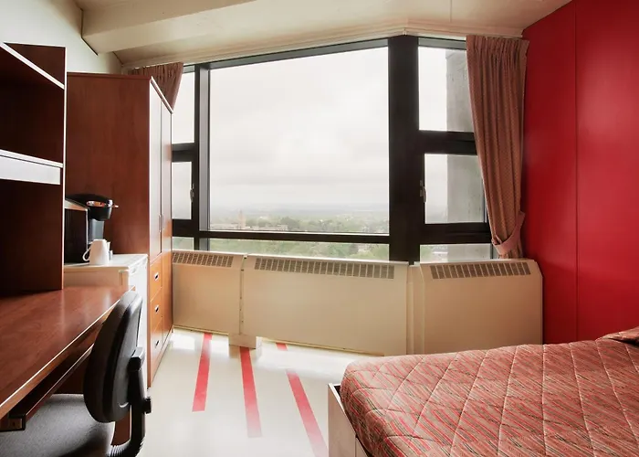 ZUM MTL Auberge D'été - Université De