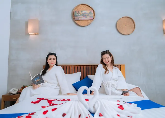 Grand Elevation Hotel