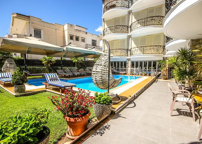 Hotel Con Piscina Vila Mateus