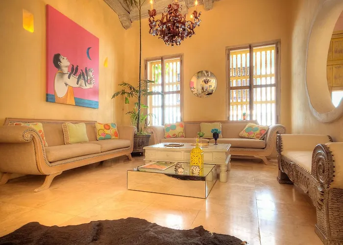 Casa Logos Boutique
