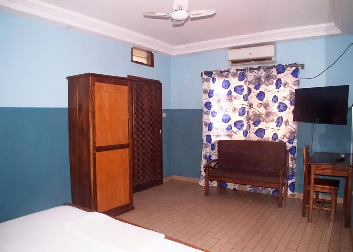 Royal Hotel