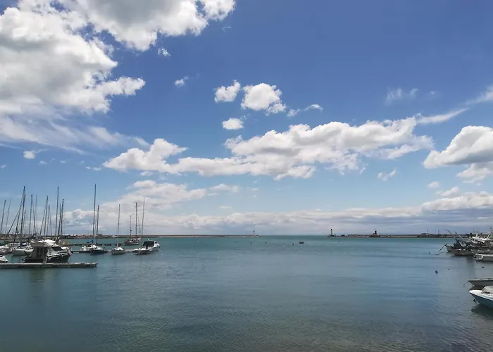  Una Rotonda Sul Mare