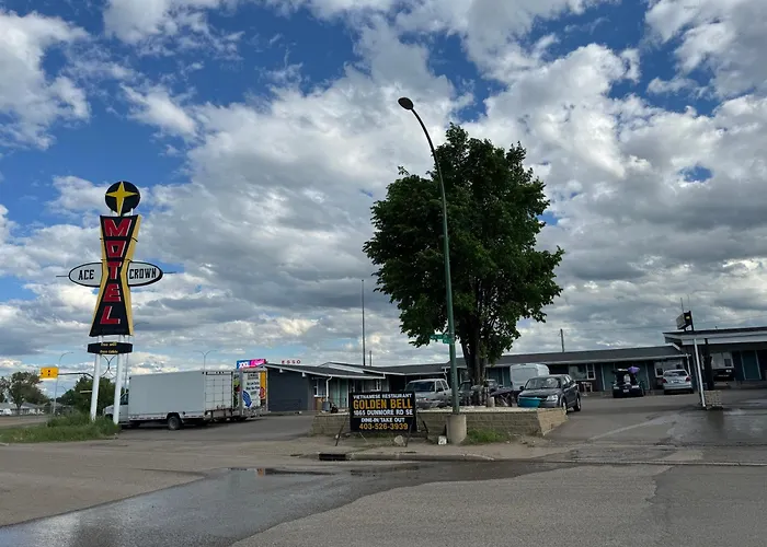 Central hotel: Ace Crown Motel