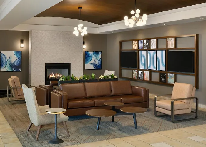 Four Points By Sheraton Edmonton South
