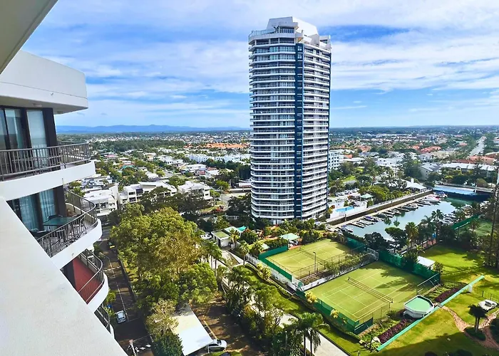 Broadwater Shores Waterfront Apartments