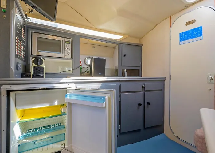  Boat Hotel Barcelona