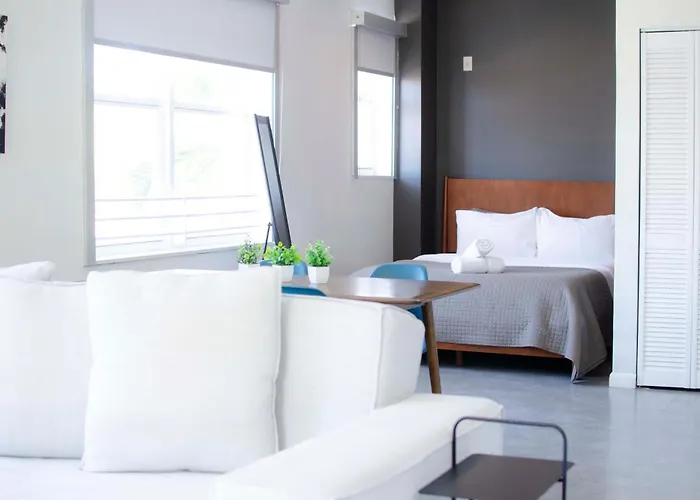 All Vacation Rentals Franklin Suites South Beach