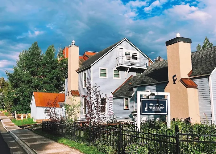 Fireside Inn&Hostel