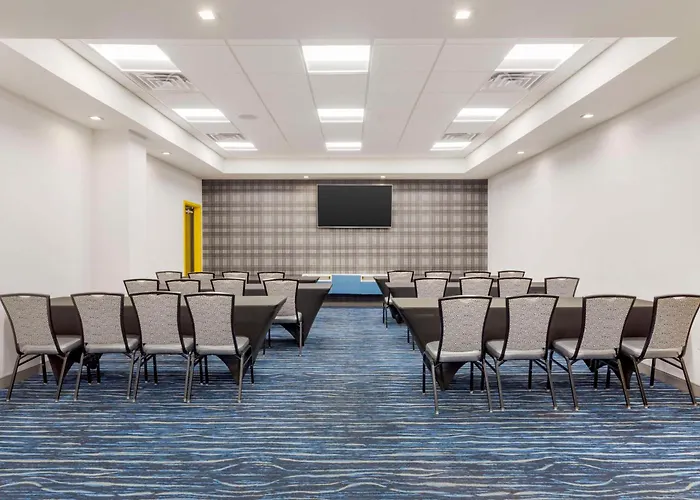 Glo Best Western Dallas South Desoto