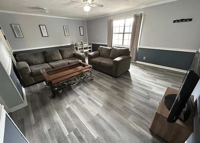 All Vacation Rentals 2 Bedroom In Calhoun