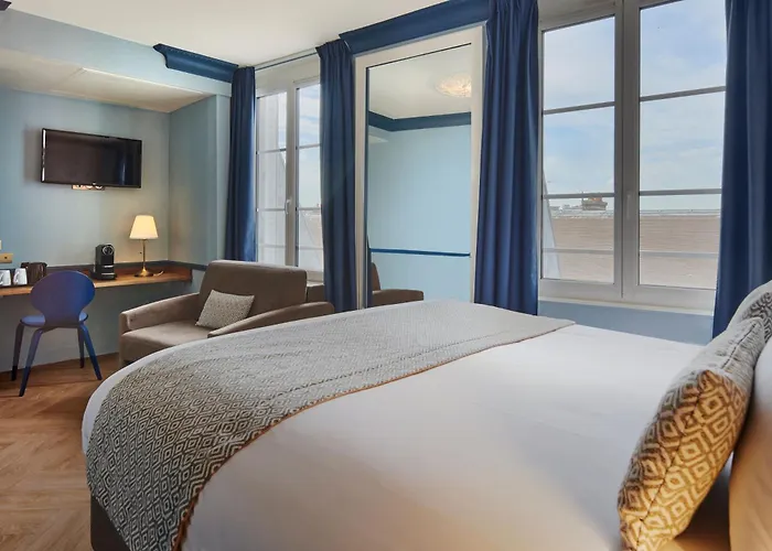 Hotel De Neuve By Happyculture