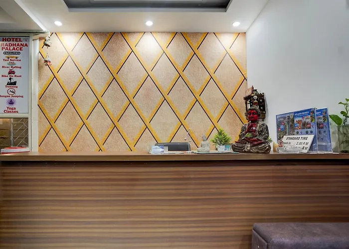 Hotel Aradhana Palace