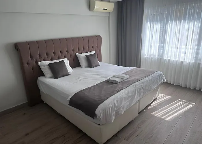 Apartahotel: Black Bird Suite Hotel