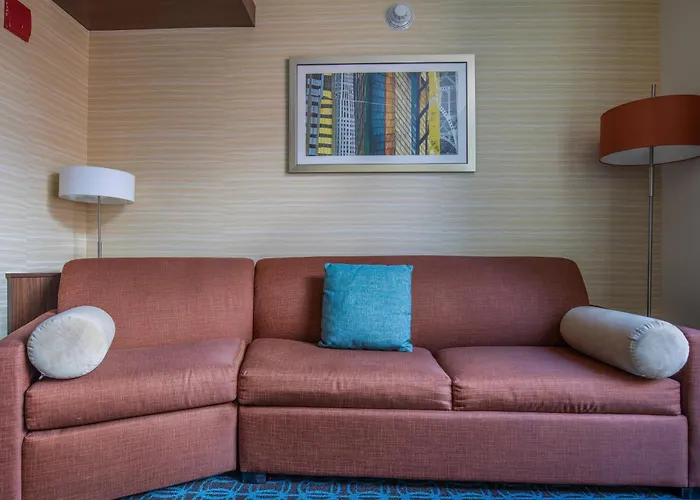 Beach Hotels Fairfield Inn And Suites Chicago Downtown-River North