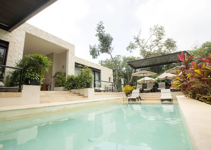 Xaha Villas Suites & Golf Resort