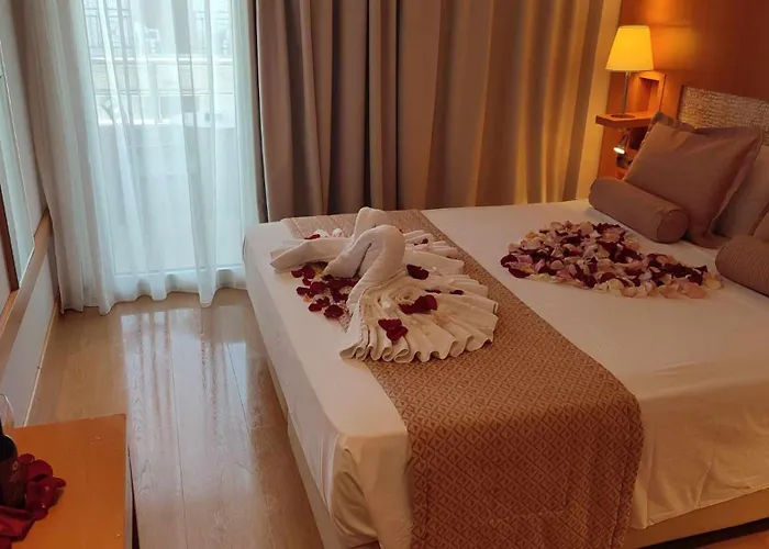 Hotels with a view Maritina