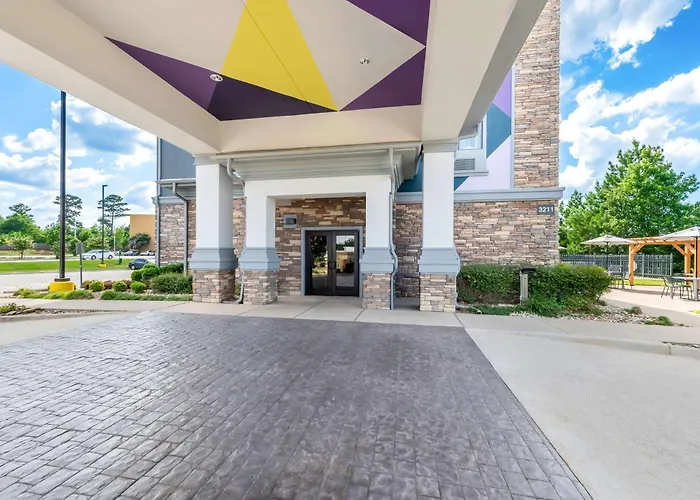 Spark By Hilton Longview