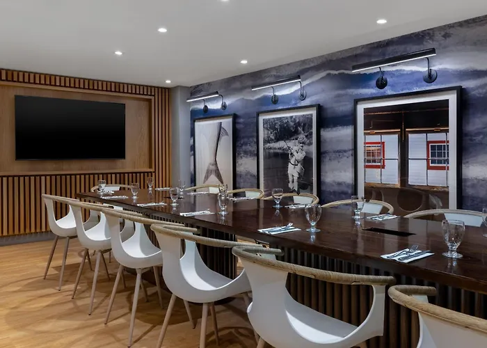 Doubletree By Hilton Kingston - Newly Renovated