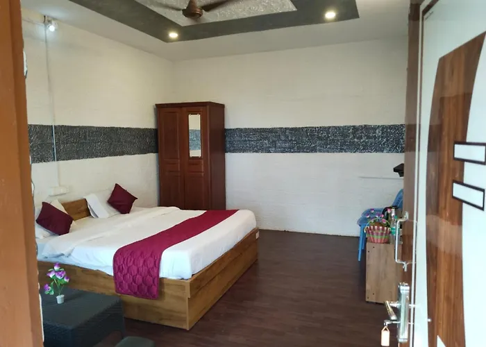 Cholai Resorts & Hotels