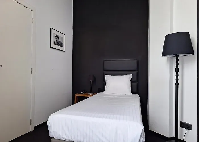 Hotel St James