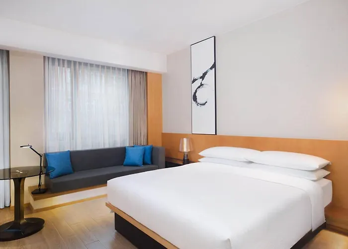 Hotels with a view Fairfield By Marriott Shanghai Jingan