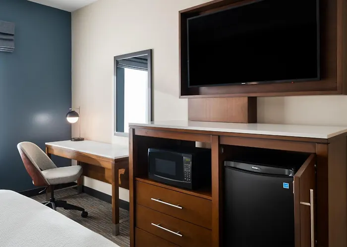 3 star hotel: Courtyard By Marriott Seattle Seatac Airport