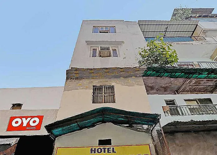 Сity center hotels Spot On Swagat Palace
