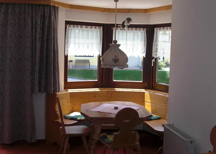 Hotel-Pension Flora