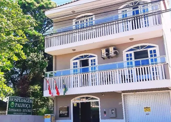 Pousada Hospedagem Palhoça com piscina